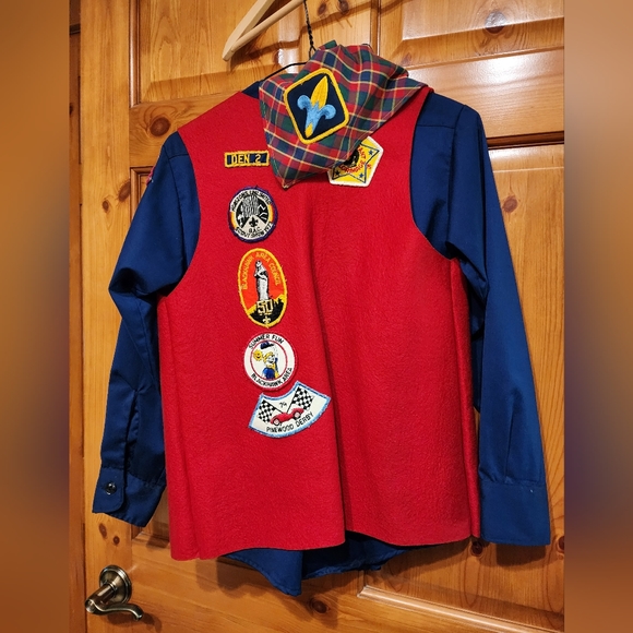 Vintage Boy Scout Shirt and Vest With Patches and Scarf 1970's - Picture 8 of 8